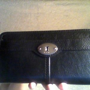 fossil wallet
